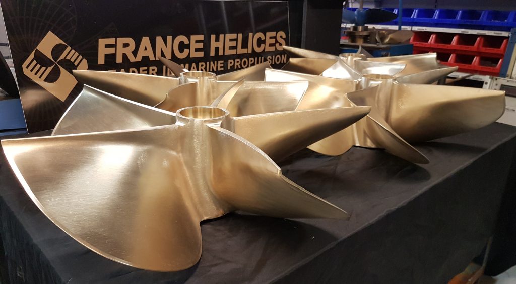 Custom Propellers Surface Drive System SDS by FRANCE HELICESSurface